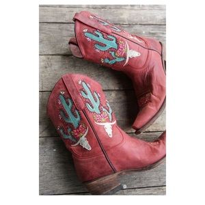 Junk Gypsy Red Western Booties 7.5